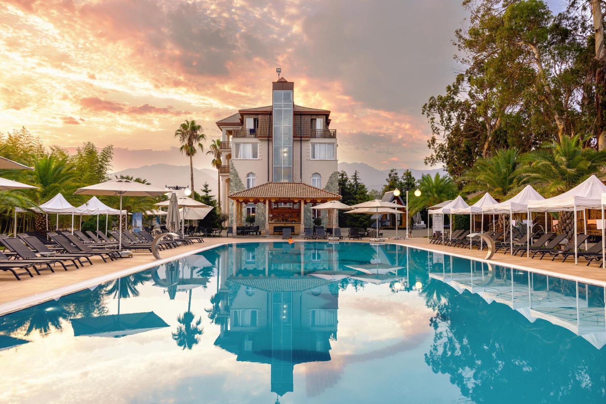 Hotel Chateau Kvirike Boboqvati Экстерьер фото