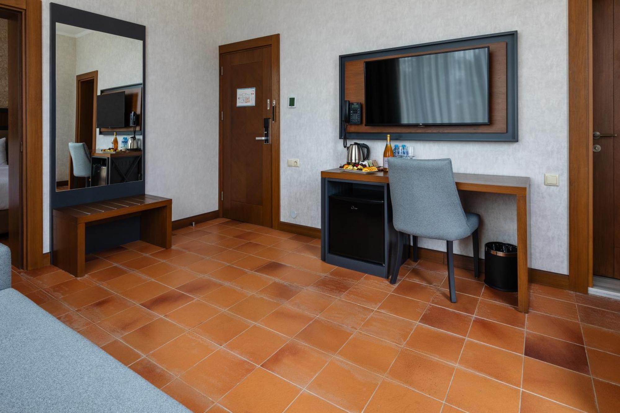 Hotel Chateau Kvirike Boboqvati Экстерьер фото