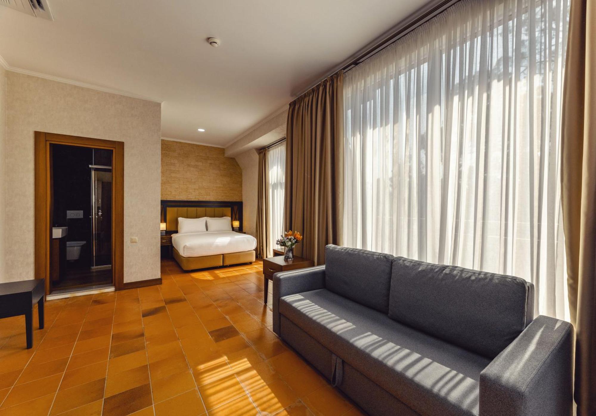 Hotel Chateau Kvirike Boboqvati Экстерьер фото