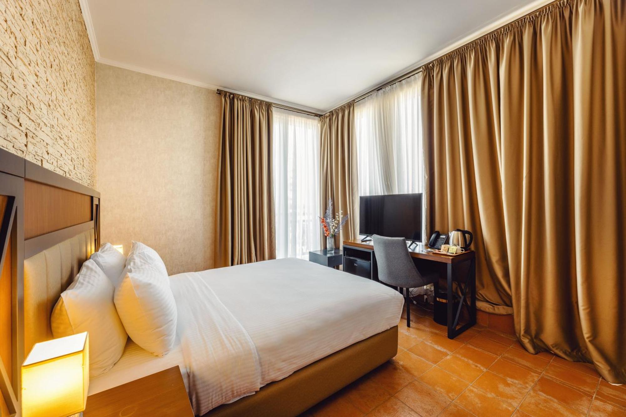 Hotel Chateau Kvirike Boboqvati Экстерьер фото